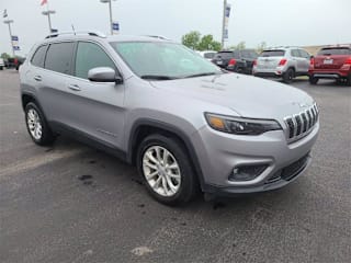 2019 Jeep Cherokee Latitude 1C4PJLCB0KD370080 2019 Jeep Cherokee Latitude