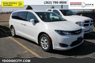 2018 Chrysler Pacifica 2C4RC1FG0JR172075 2018 Chrysler Pacifica