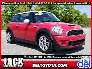 2011 MINI Cooper S WMWSV3C53BTY23121 2011 MINI Cooper S