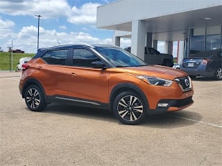 2019 Nissan Kicks SR 3N1CP5CU2KL566724 2019 Nissan Kicks SR