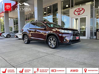2019 Toyota Highlander XLE 5TDJZRFH3KS711400 2019 Toyota Highlander XLE