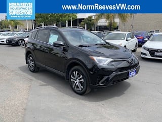2018 Toyota RAV4 LE 2T3BFREV6JW824825 2018 Toyota RAV4 LE