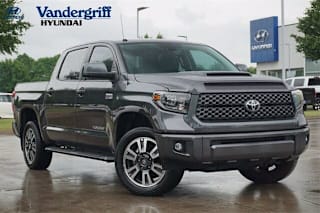 2019 Toyota Tundra SR5 5TFDW5F1XKX810100 2019 Toyota Tundra SR5