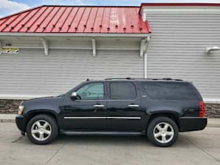 2010 Chevrolet Suburban LTZ 1500 1GNUKKE3XAR277706 2010 Chevrolet Suburban LTZ 1500