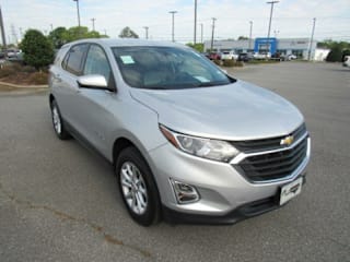 2019 Chevrolet Equinox LT 2GNAXUEV2K6210077 2019 Chevrolet Equinox LT