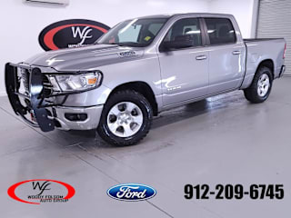 2019 Ram Pickup 1500 1C6SRFFT9KN586780 2019 Ram Pickup 1500