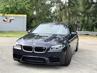 2014 BMW M5 WBSFV9C59ED593857 2014 BMW M5