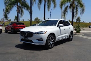 2018 Volvo XC60 T5 Inscription YV4102RL3J1046279 2018 Volvo XC60 T5 Inscription