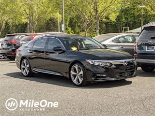 2019 Honda Accord Touring 1HGCV2F9XKA027379 2019 Honda Accord Touring