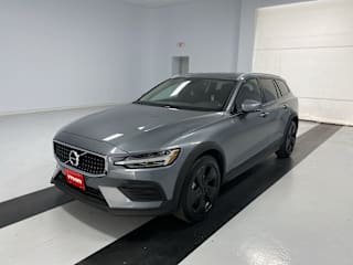 2020 Volvo V60 Cross Country T5 YV4102WK1L1037496 2020 Volvo V60 Cross Country T5