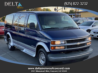 2001 Chevrolet Express Cargo 1GBGG25R911128525 2001 Chevrolet Express Cargo