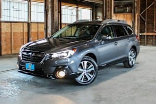 2018 Subaru Outback 3.6R Limited 4S4BSENC3J3275361 2018 Subaru Outback 3.6R Limited