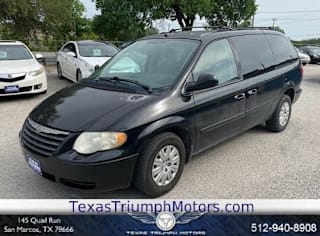 2005 Chrysler Town and Country LX 2C4GP44R45R480115 2005 Chrysler Town and Country LX
