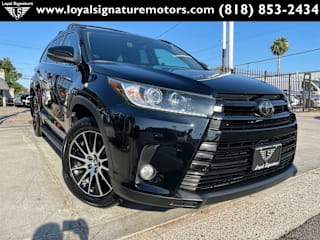 2018 Toyota Highlander SE 5TDKZRFH0JS544075 2018 Toyota Highlander SE