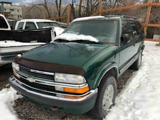 1999 Chevrolet Blazer LS 1GNDT13W7XK132113 1999 Chevrolet Blazer LS