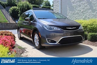 2018 Chrysler Pacifica Touring L 2C4RC1BG8JR142697 2018 Chrysler Pacifica Touring L