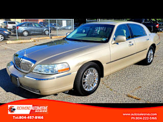 2008 Lincoln Town Car Signature Limited 2LNHM82W48X651065 2008 Lincoln Town Car Signature Limited
