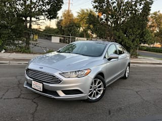 2017 Ford Fusion SE 3FA6P0H70HR113438 2017 Ford Fusion SE