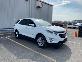2019 Chevrolet Equinox LT 2GNAXUEV3K6108402 2019 Chevrolet Equinox LT