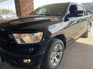 2019 Ram Pickup 1500 1C6RREFT0KN543423 2019 Ram Pickup 1500