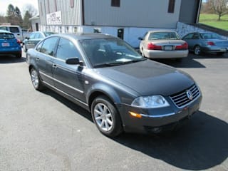 2004 Volkswagen Passat WVWPD63B14E124452 2004 Volkswagen Passat