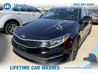 2018 Kia Optima LX 5XXGT4L33JG243692 2018 Kia Optima LX