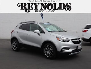 2018 Buick Encore Sport Touring KL4CJ1SM5JB574660 2018 Buick Encore Sport Touring