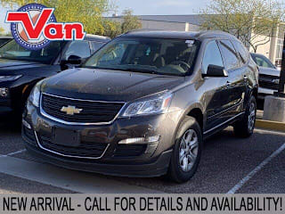 2017 Chevrolet Traverse 1GNKRFEDXHJ274428 2017 Chevrolet Traverse