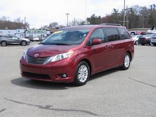 2016 Toyota Sienna XLE 8-Passenger 5TDYK3DC9GS699087 2016 Toyota Sienna XLE 8-Passenger