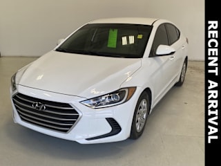 2018 Hyundai Elantra SE 5NPD74LF0JH250573 2018 Hyundai Elantra SE