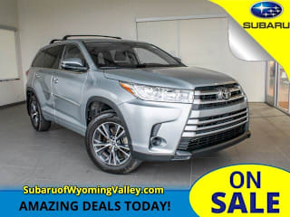 2018 Toyota Highlander LE 5TDBZRFHXJS874743 2018 Toyota Highlander LE
