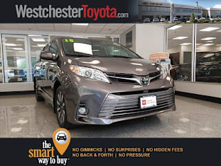 2018 Toyota Sienna XLE 7-Passenger 5TDDZ3DC8JS208073 2018 Toyota Sienna XLE 7-Passenger