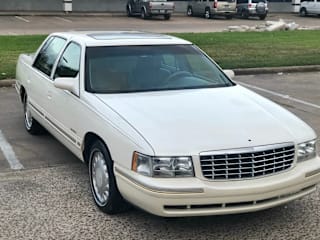 1999 Cadillac DeVille Base 1G6KD54Y2XU737720 1999 Cadillac DeVille Base