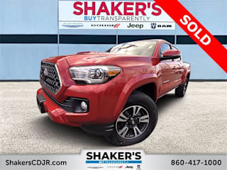2018 Toyota Tacoma 5TFCZ5ANXJX125249 2018 Toyota Tacoma