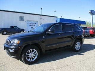 2017 Jeep Grand Cherokee Laredo 1C4RJFAG4HC749803 2017 Jeep Grand Cherokee Laredo