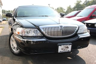 2009 Lincoln Town Car Signature Limited 2LNHM82V19X618792 2009 Lincoln Town Car Signature Limited