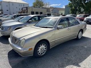 2001 Mercedes-Benz E-Class E 320 4MATIC WDBJF82J31X050034 2001 Mercedes-Benz E-Class E 320 4MATIC