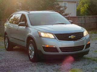 2013 Chevrolet Traverse LS 1GNKRFKD1DJ170702 2013 Chevrolet Traverse LS