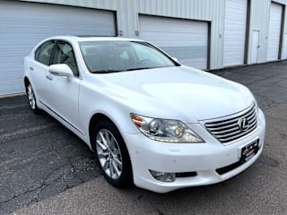 2010 Lexus LS 460 JTHCL5EF9A5008860 2010 Lexus LS 460