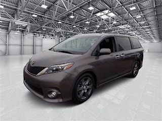 2017 Toyota Sienna SE Premium 8-Passenger 5TDXZ3DC3HS772205 2017 Toyota Sienna SE Premium 8-Passenger