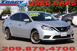 2017 Nissan Sentra SV 3N1AB7AP2HY331587 2017 Nissan Sentra SV
