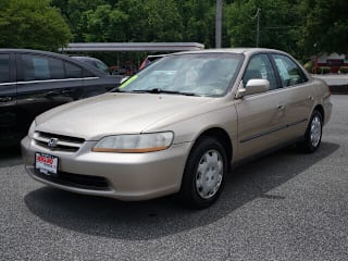 2000 Honda Accord LX 1HGCG5640YA127371 2000 Honda Accord LX