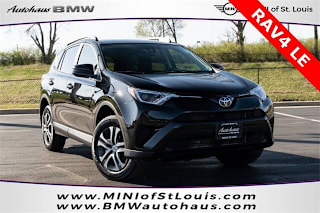 2017 Toyota RAV4 LE 2T3BFREV0HW595388 2017 Toyota RAV4 LE