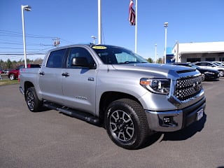 2018 Toyota Tundra SR5 5TFDY5F12JX764271 2018 Toyota Tundra SR5