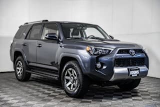2018 Toyota 4Runner TRD Off-Road Premium JTEBU5JRXJ5570546 2018 Toyota 4Runner TRD Off-Road Premium