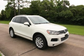2012 Volkswagen Touareg VR6 Executive WVGFF9BP7CD000688 2012 Volkswagen Touareg VR6 Executive