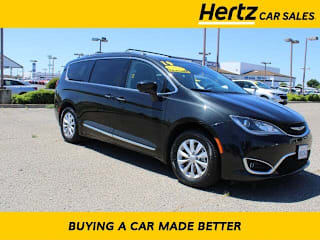 2019 Chrysler Pacifica Touring L 2C4RC1BG8KR700632 2019 Chrysler Pacifica Touring L