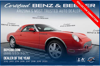 2002 Ford Thunderbird Deluxe 1FAHP60A12Y104811 2002 Ford Thunderbird Deluxe