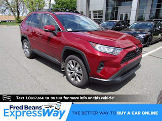 2020 Toyota RAV4 XLE Premium 2T3A1RFV2LC087264 2020 Toyota RAV4 XLE Premium