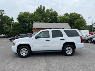 2010 Chevrolet Tahoe LS 1GNUKAE03AR239959 2010 Chevrolet Tahoe LS